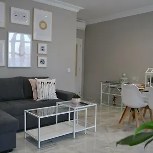 Sherryflat Alcazar - Parking Apartment